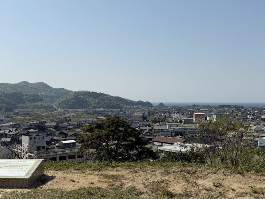 網野銚子山古墳からの景色